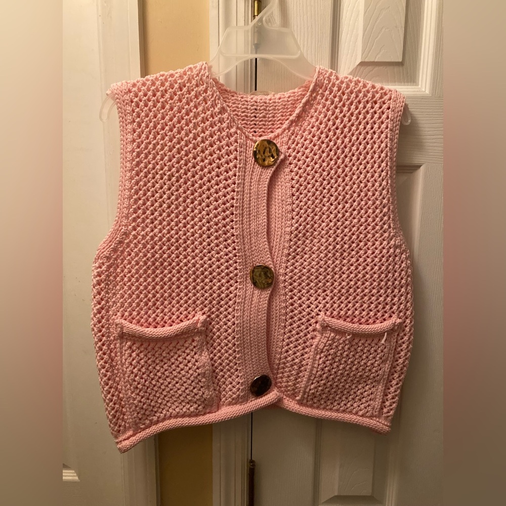 SUNDAY UP Pink Crochet Vest.  Size Large